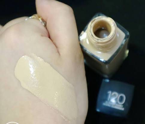 Maybelline Fit Me Matte + Poreless Foundation- Classic Ivory 120 product image